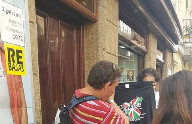 Un empresario gaditano acusa a otra tienda de la ciudad de plagiarle un diseño