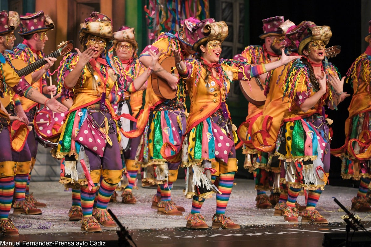 Comparsa 'La chirigotera' en el Gran Teatro Falla