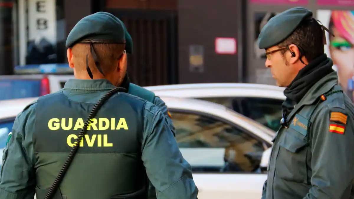 Agentes de la Guardia Civil.