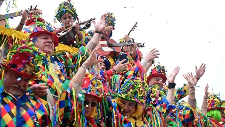 El coro 'La piñata', en el carrusel del pasado lunes.