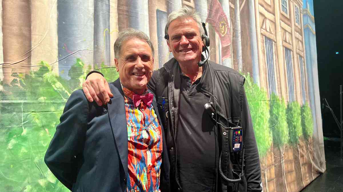 Eduardo Bablé y Miguel Ángel Fuertes, ayer, durante la final del Concurso de Romanceros.