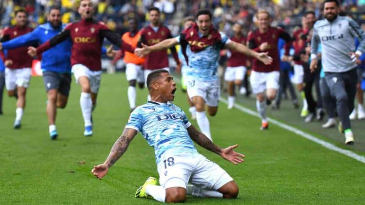 Machís celebra su golazo al Celta.