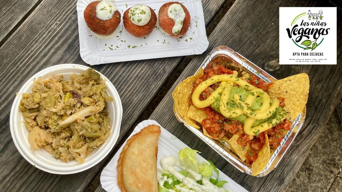 Nachos, albóndigas, empanadillas y guiso del día