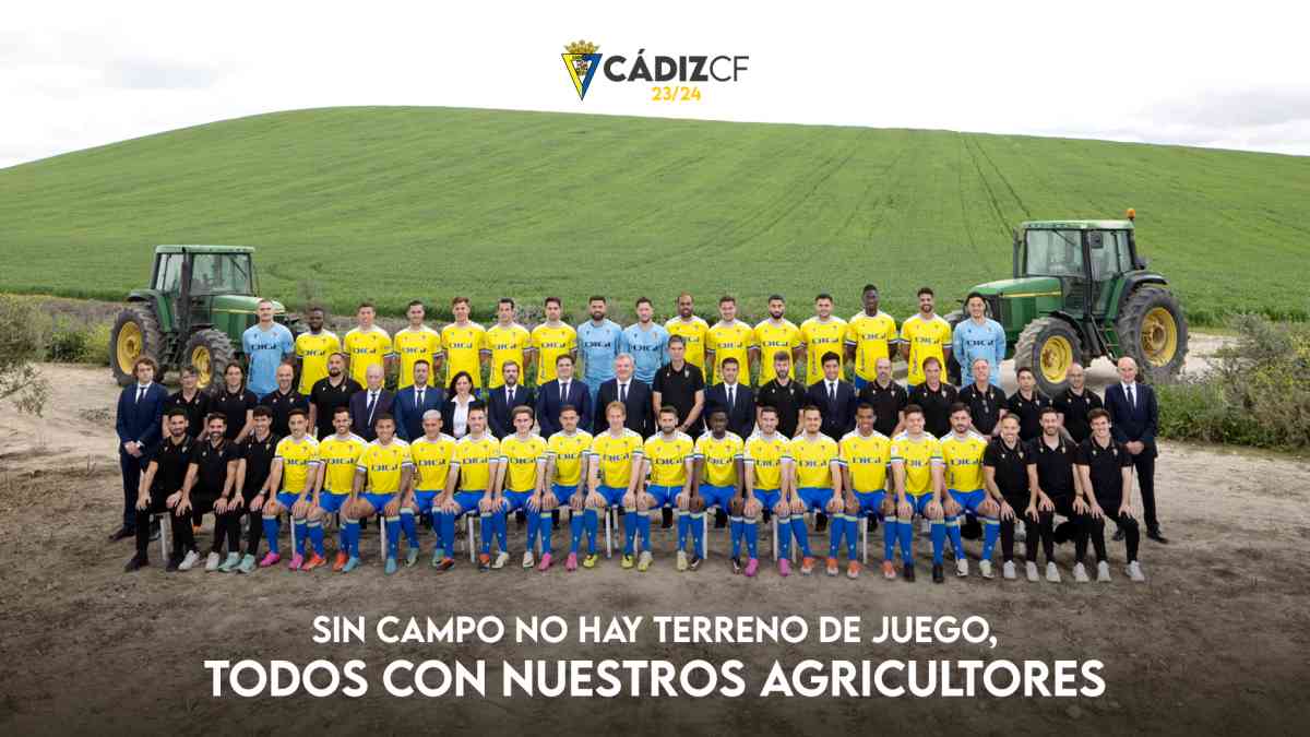 Foto oficial del Cádiz para la temporada 2023/2024.