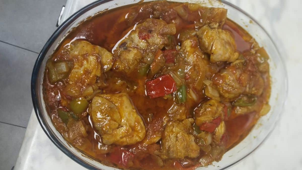 Pollo guisado con pimiento - Rincón del Pollo