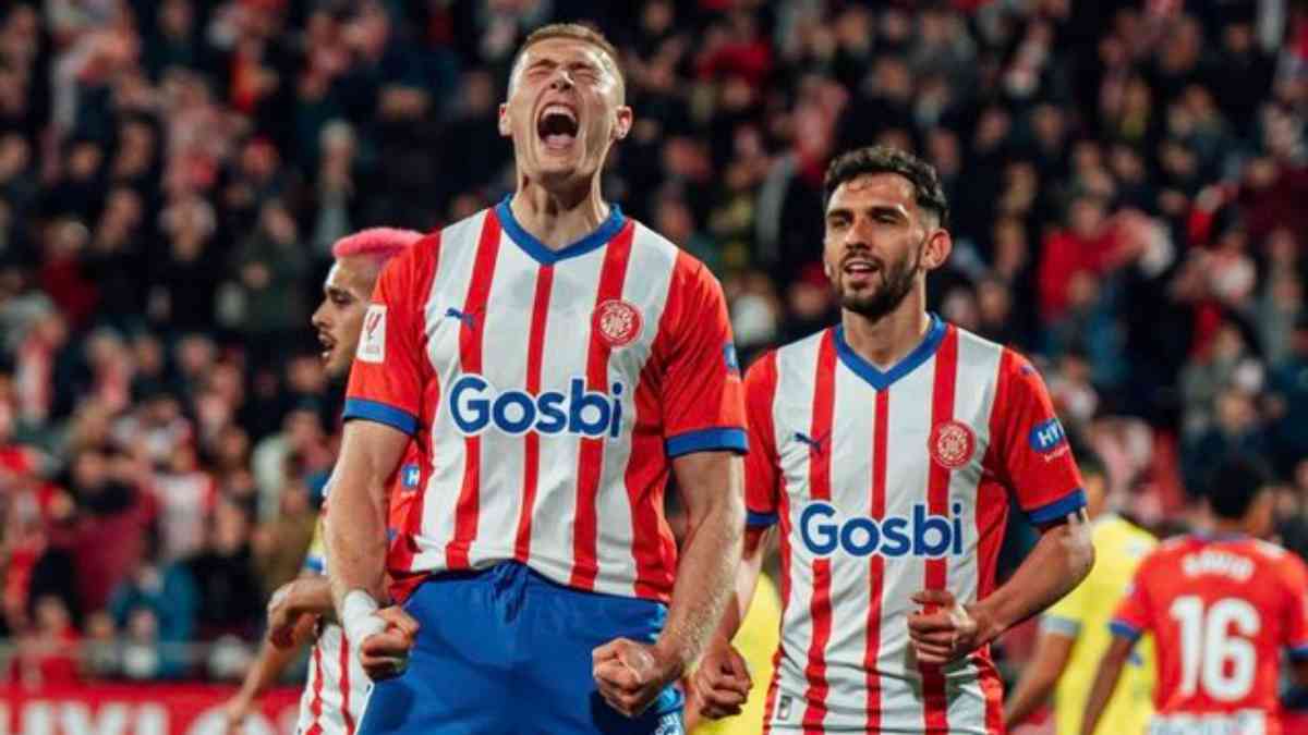 Artem Dovbyk celebra su gol al Cádiz en el partido de hace un par de jornadas en Montilivi.