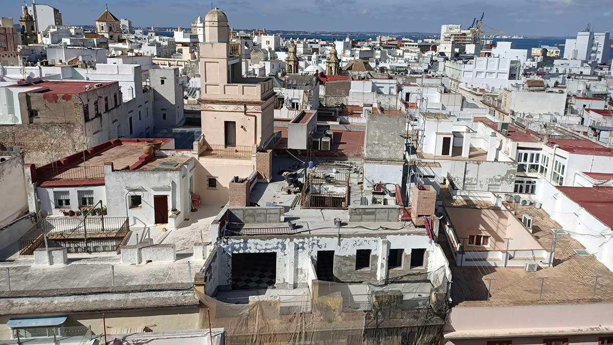 Nueva alerta sobre el futuro del patrimonio histórico de la finca de José del Toro 14 de Cádiz