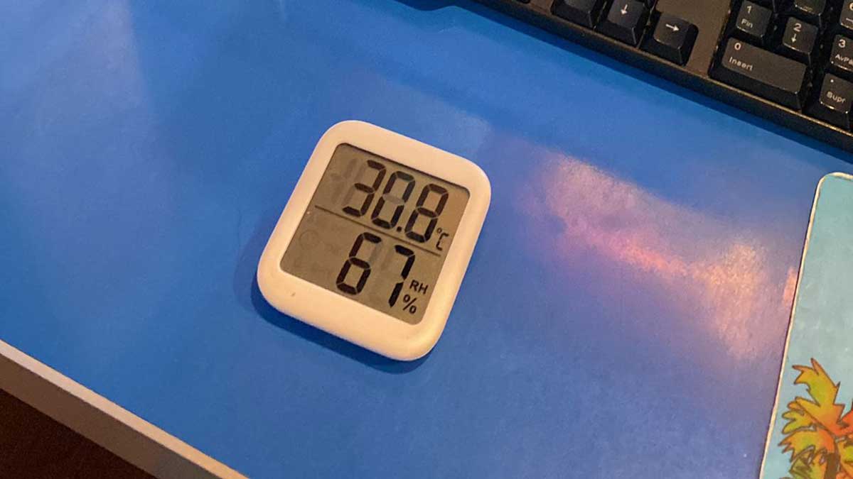 Obligadas a trabajar sin aire acondicionado en la Oficina de Turismo de Cádiz en plena ola de calor