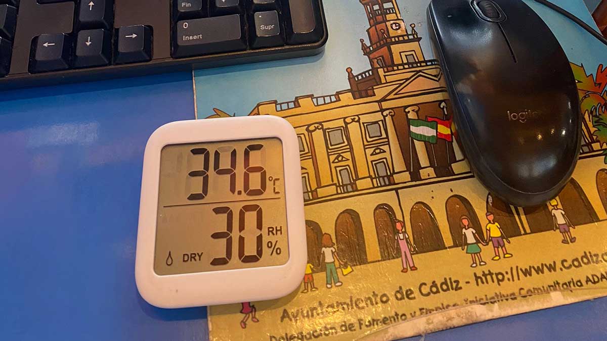 El infierno en el trabajo: A 40 grados en las Oficinas de Turismo de Cádiz