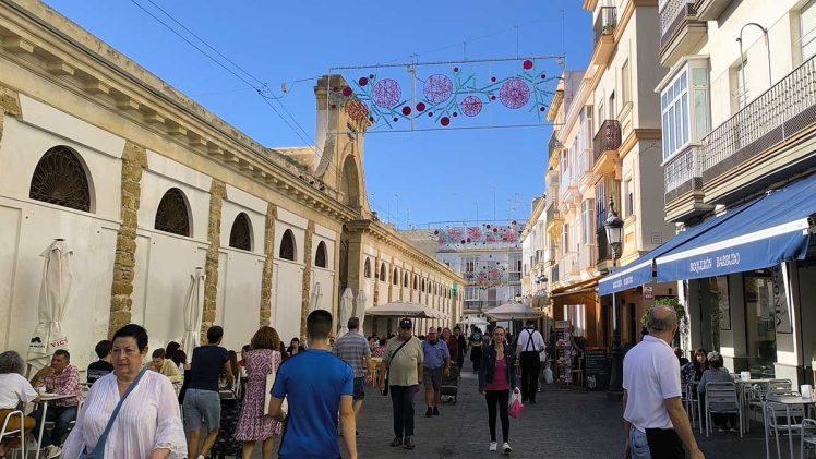 Cádiz será la ciudad de España que más gaste en luces de Navidad por kilómetros cuadrado