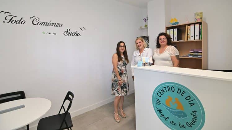 Abre un nuevo centro de día en Cádiz: atención integral para mayores en la Barriada de la Paz