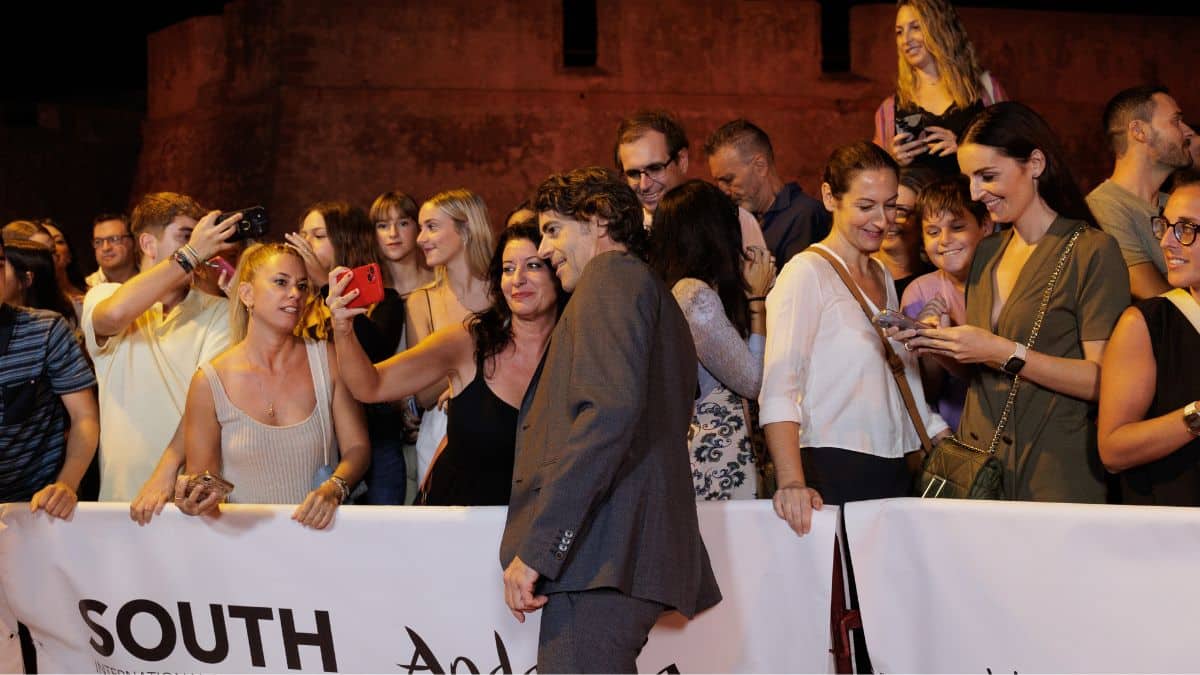 Guía para fans: Dónde y cuándo fotografiarse con las estrellas del Festival South de Cádiz