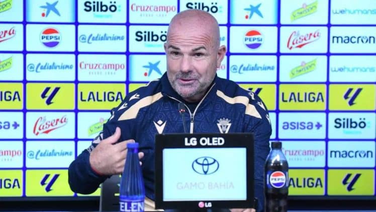 “Menos decir y más hacer… lo único que se premia es ganar”, afirma Paco López ante el Cádiz CF-Racing de Santander