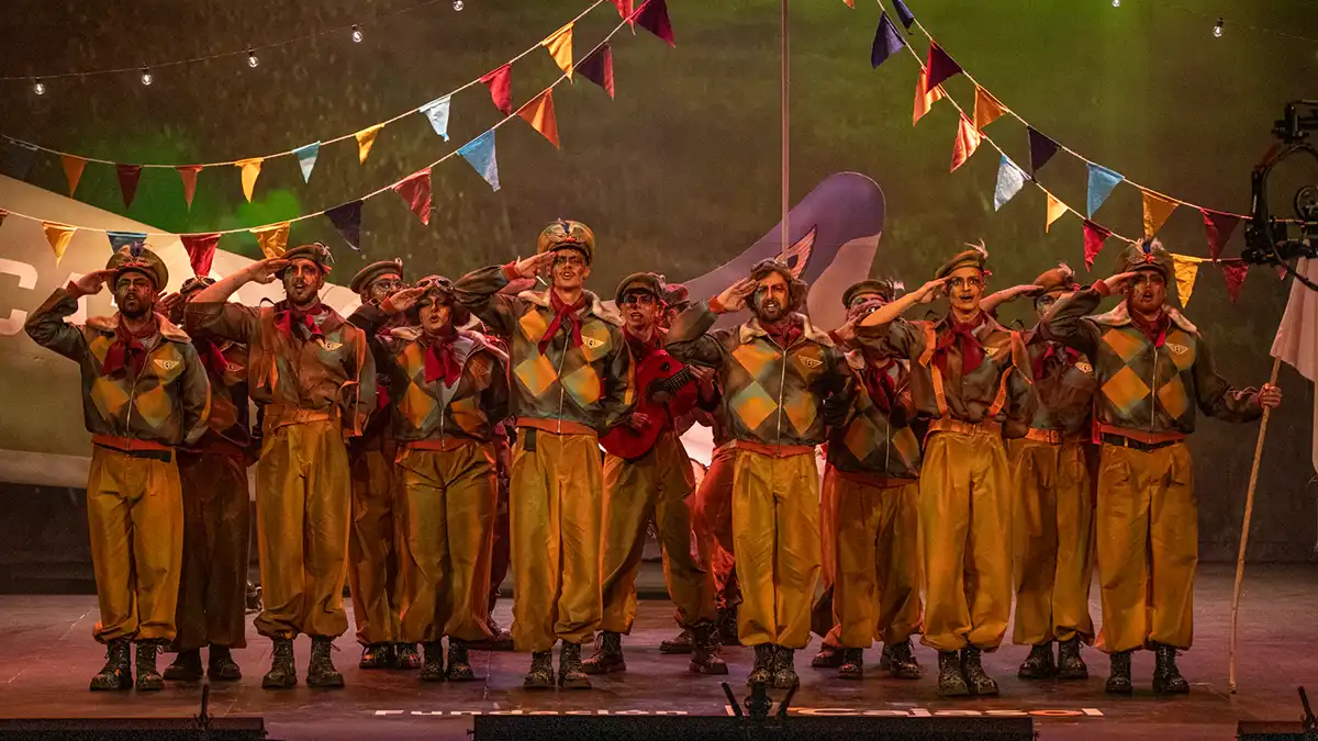 La comparsa 'La tregua' en el Gran Teatro Falla